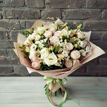 Букет цветов из:  Альстромерии, Розы и Хризантемы в Акъяр