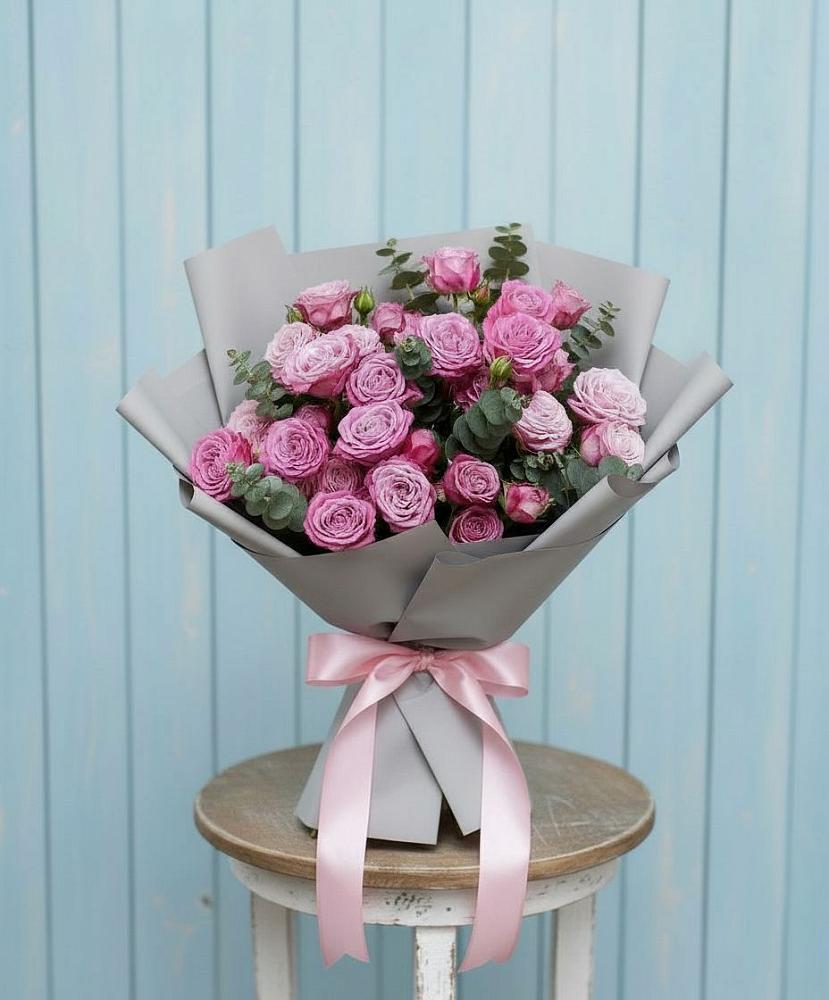 Букет цветов из: Розы в Акъяр