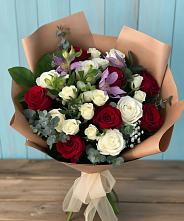Букет цветов из:  Розы и Альстромерии в Акъяр