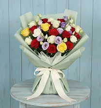Букет цветов из:  Розы в Акъяр