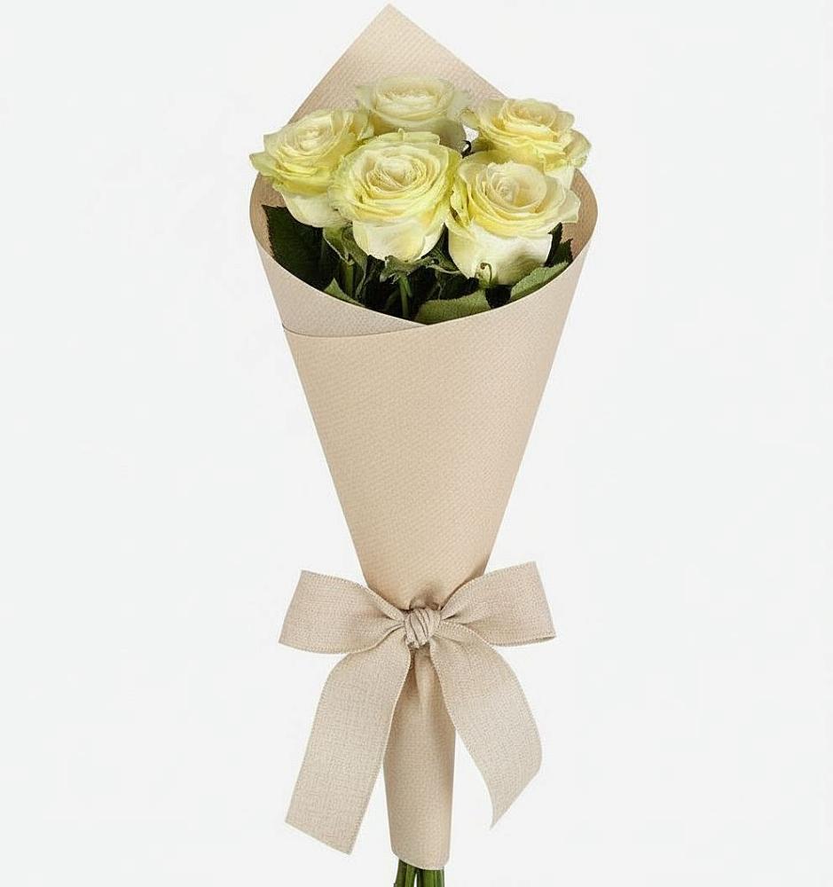 Букет цветов из: Розы в Акъяр