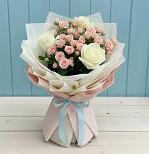 Букет цветов из:  Розы в Акъяр