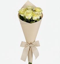 Букет цветов из:  Розы в Акъяр