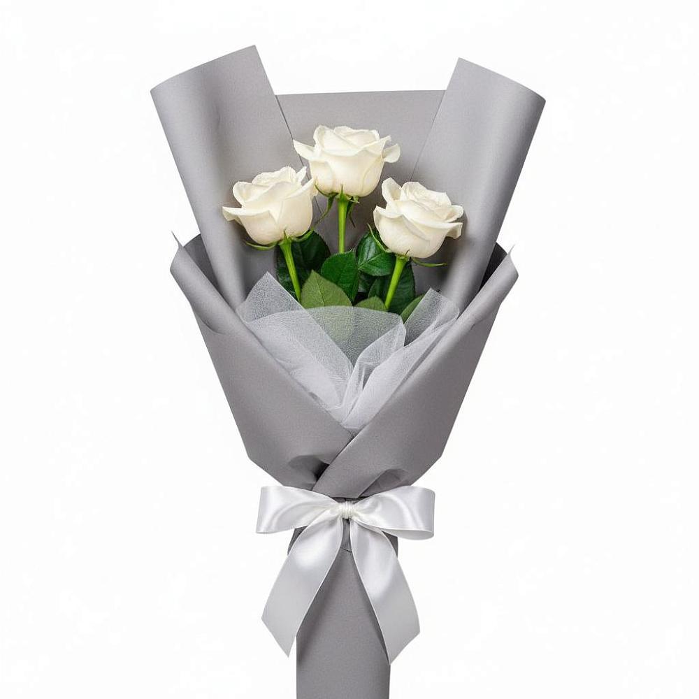 Букет 3 белые розы в Акъяр