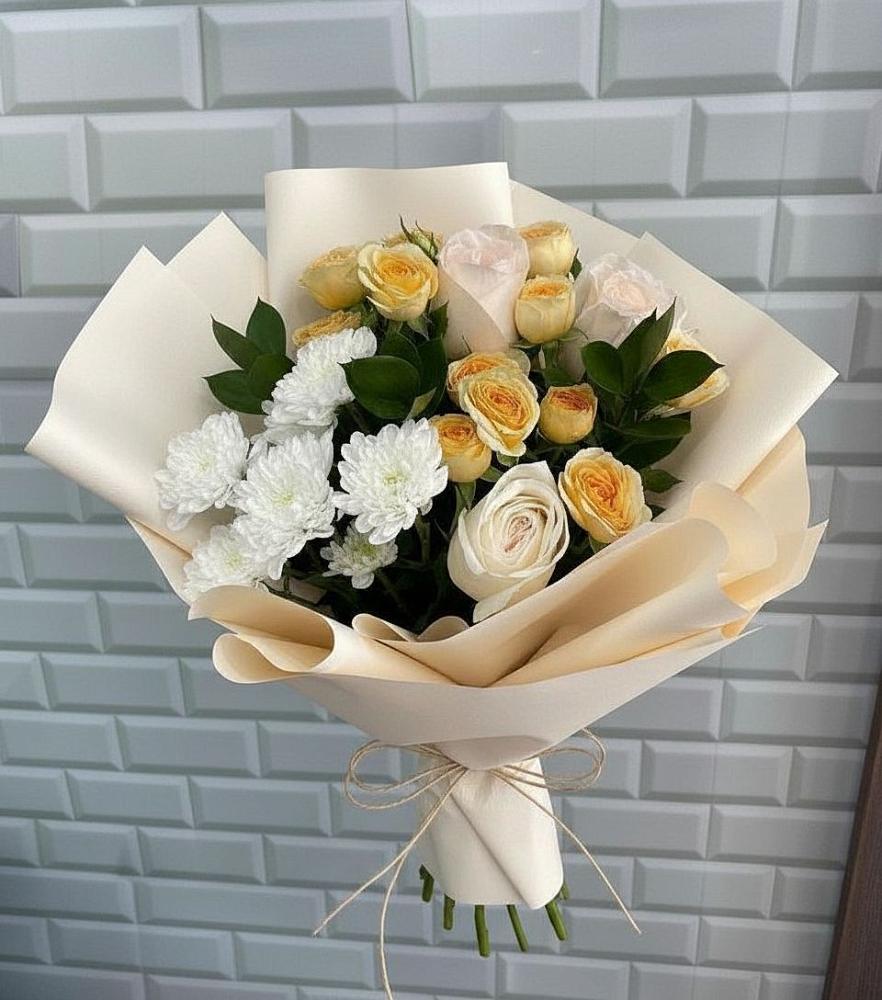 Букет цветов из: Розы и Хризантемы в Акъяр