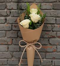 Букет цветов из:  Розы в Акъяр