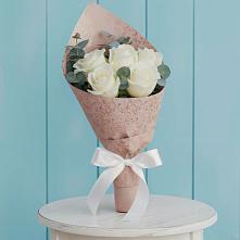 Букет цветов из:  Розы в Акъяр
