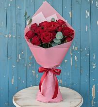 Букет цветов из:  Розы в Акъяр