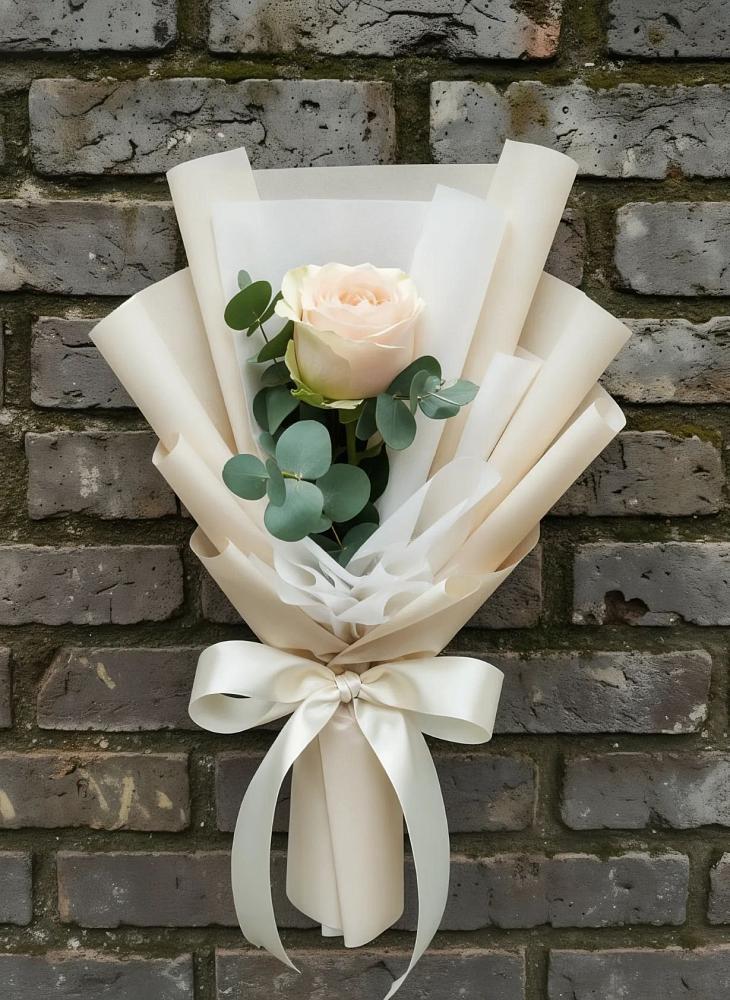 Букет цветов из: Розы в Акъяр