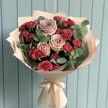 Букет цветов из:  Гвоздики и Розы в Акъяр