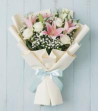 Букет цветов из:  Лилии в Акъяр