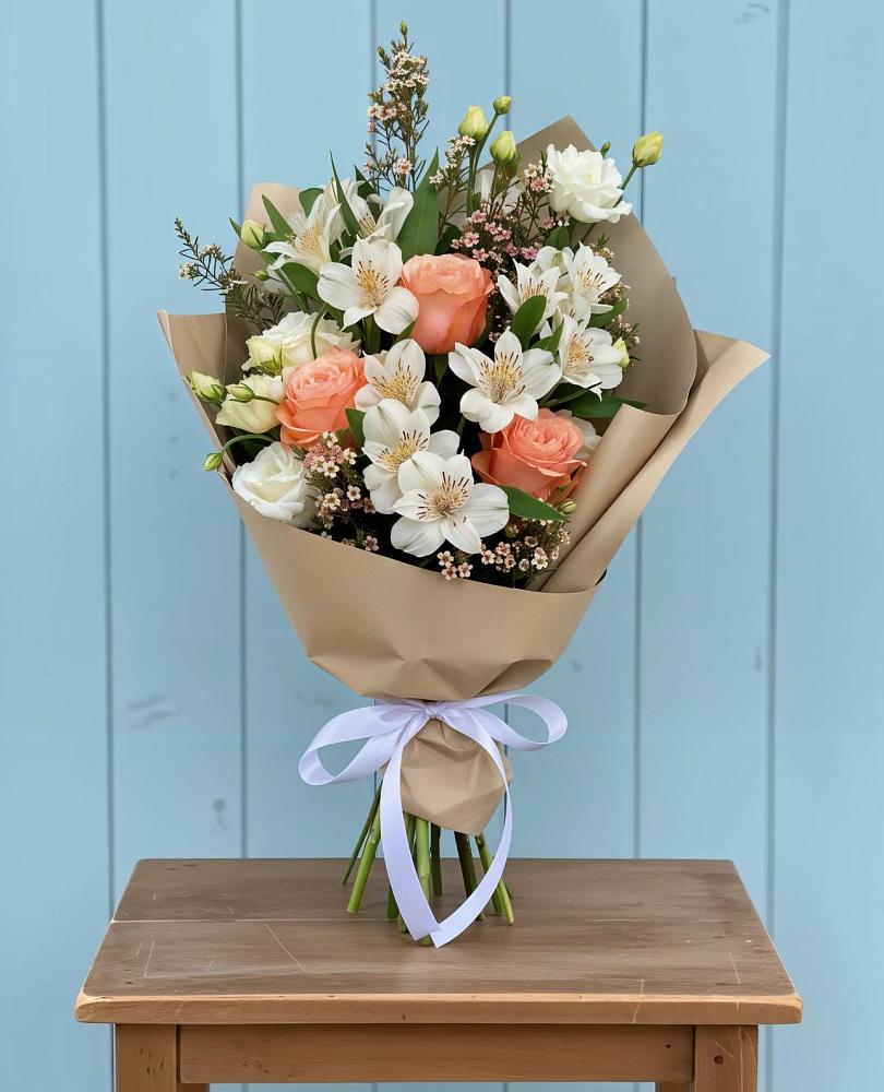 Букет цветов из: Альстромерии, Лизиантусы, Розы и Хризантемы в Акъяр