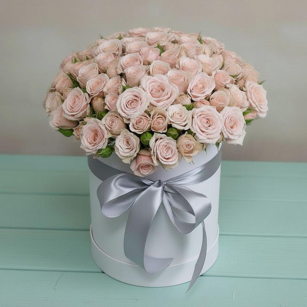 Цветочная композиция из Розы в шляпной коробке в Акъяр